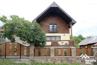 Дома для отпуска EcoLodge Novoselitsa Дом с 4 спальнями-1